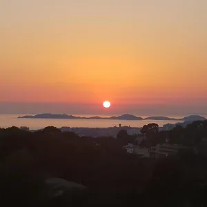 D'environ 20m2, Piscine, Vue Mer, Pour 2 Personnes Marseille